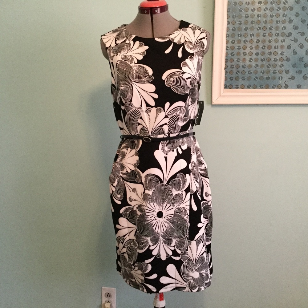 EnFocus Studio - Floral Print Dress - Picture 7 of 8